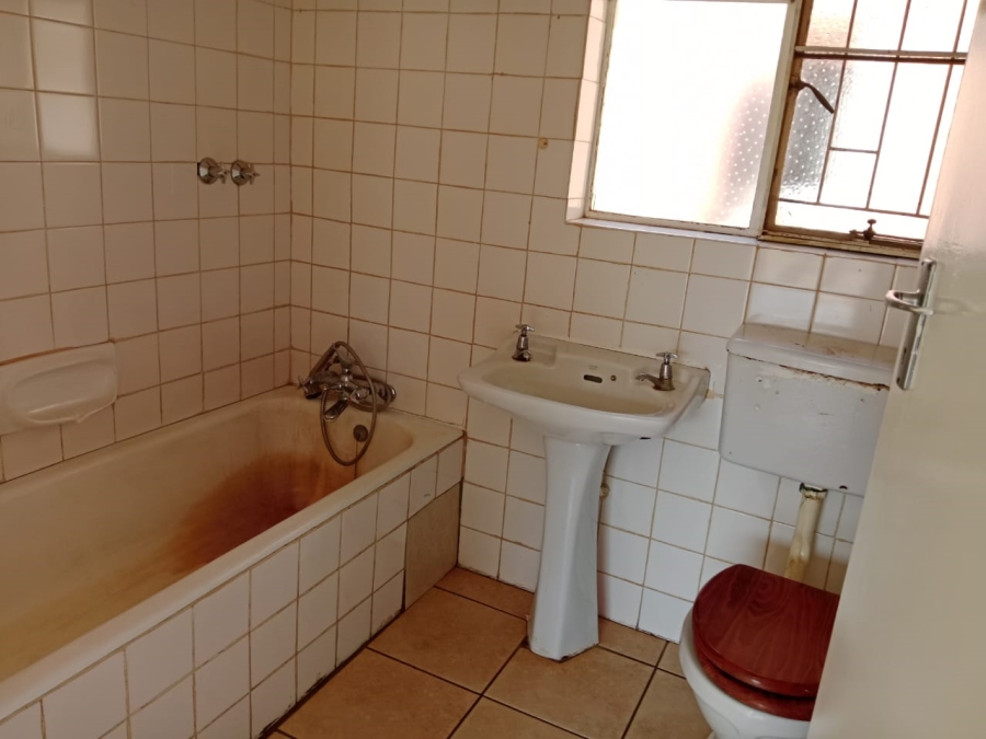 To Let 5 Bedroom Property for Rent in Kuruman Northern Cape